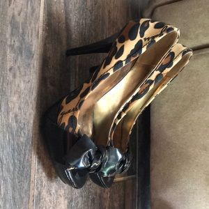 Guess platform heels